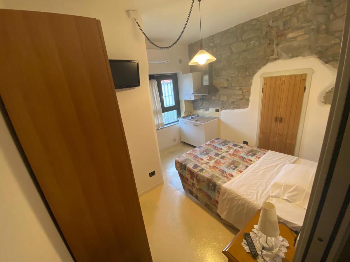 Macloud Pub B&B ซาร์นีโก ภายนอก รูปภาพ