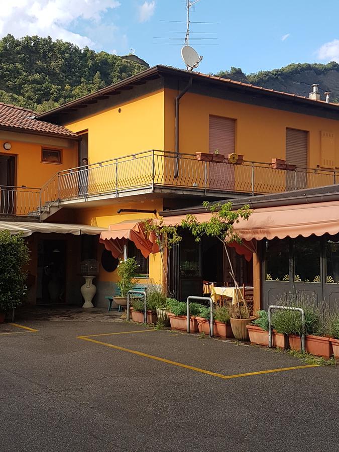Macloud Pub B&B ซาร์นีโก ภายนอก รูปภาพ