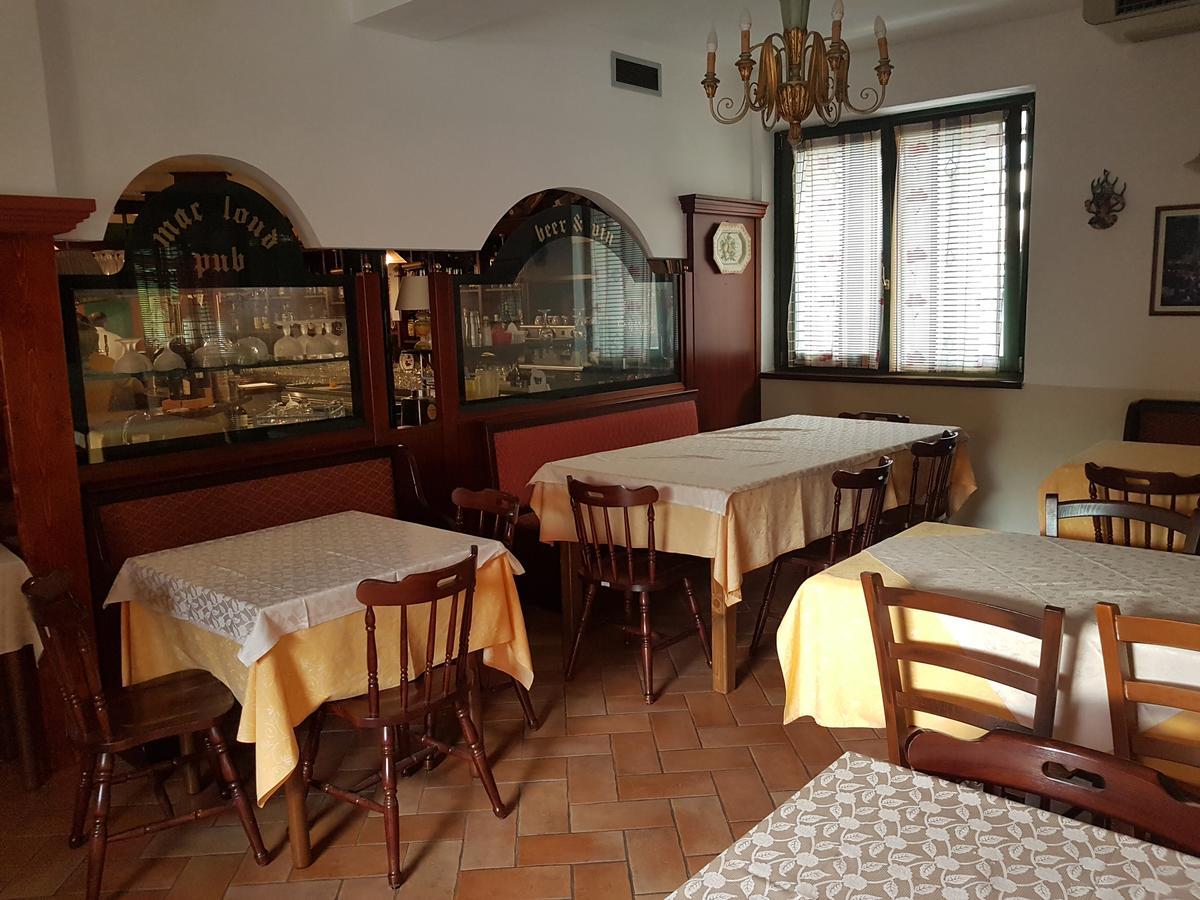 Macloud Pub B&B ซาร์นีโก ภายนอก รูปภาพ